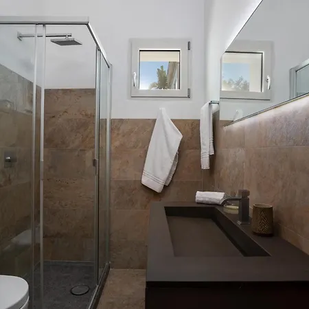 Art And Nature Konukevi