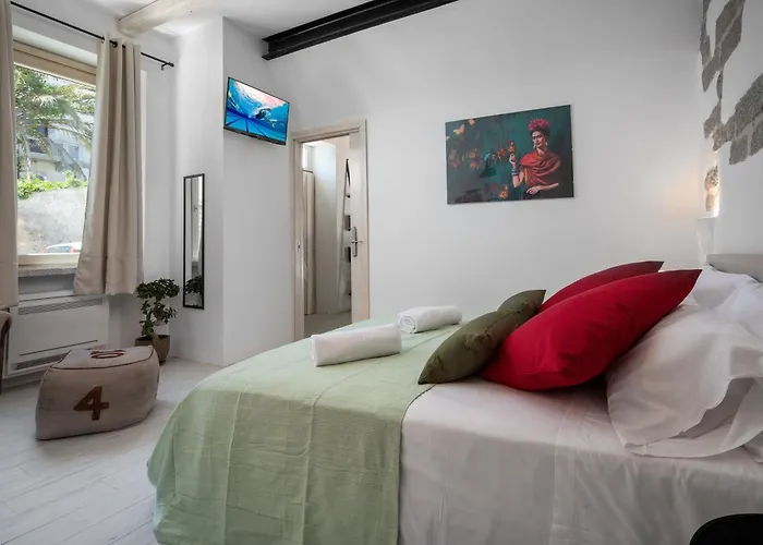 Art And Nature 招待所 3*