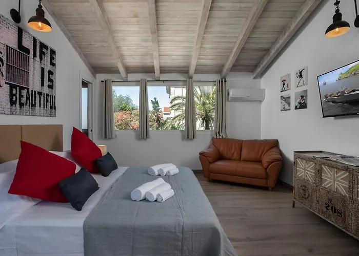 Art And Nature 招待所 3*